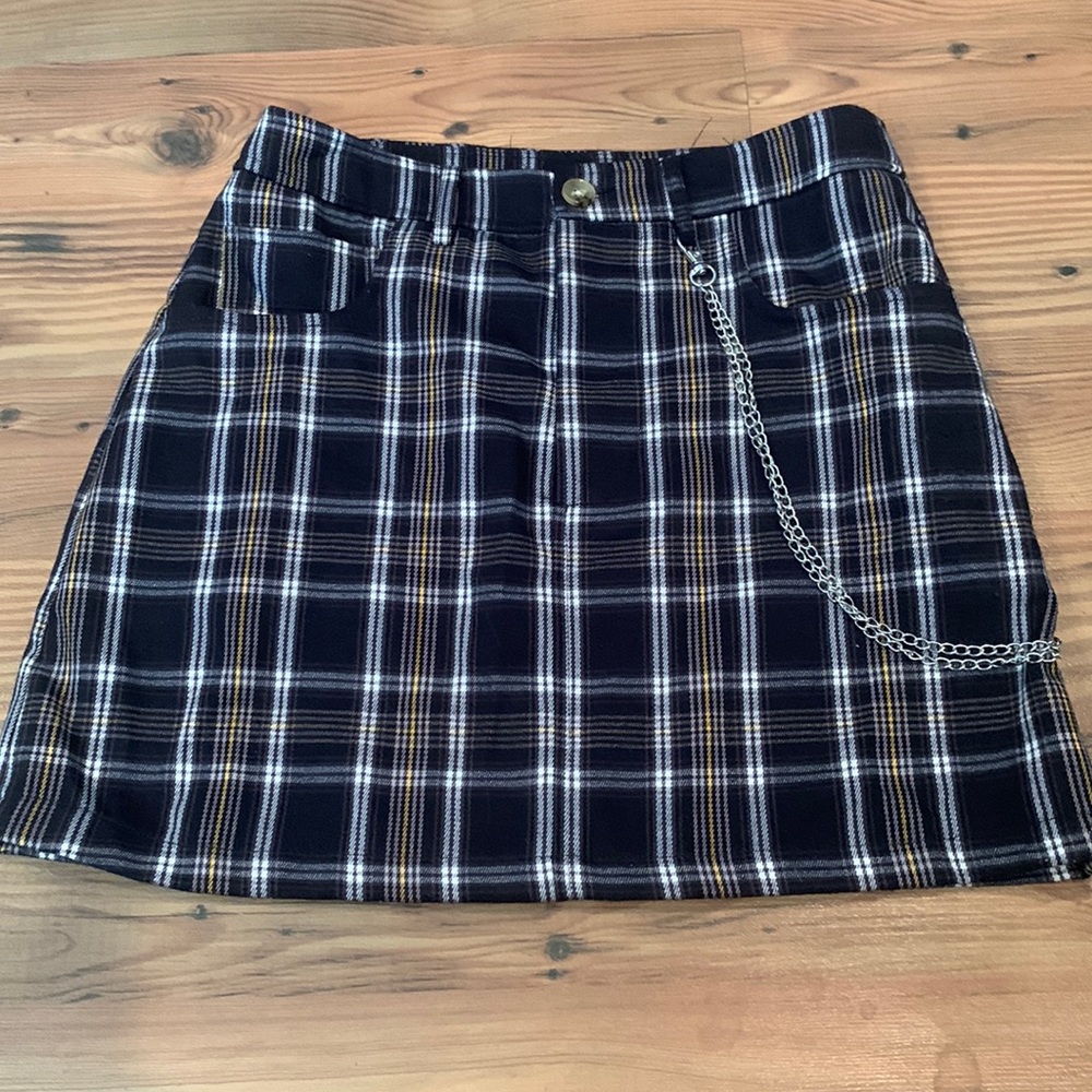 Plaid forever 21 skirt size small worn once